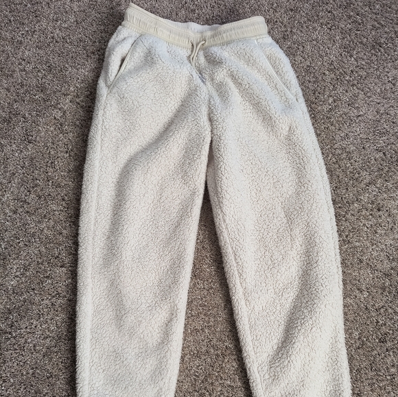 Athleta Other - Athleta Girl Cream Sherpa Jogger Pants Size 12